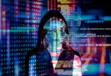 Foto von ThisIsEngineering: https://www.pexels.com/de-de/foto/code-uber-frau-projiziert-3861969/